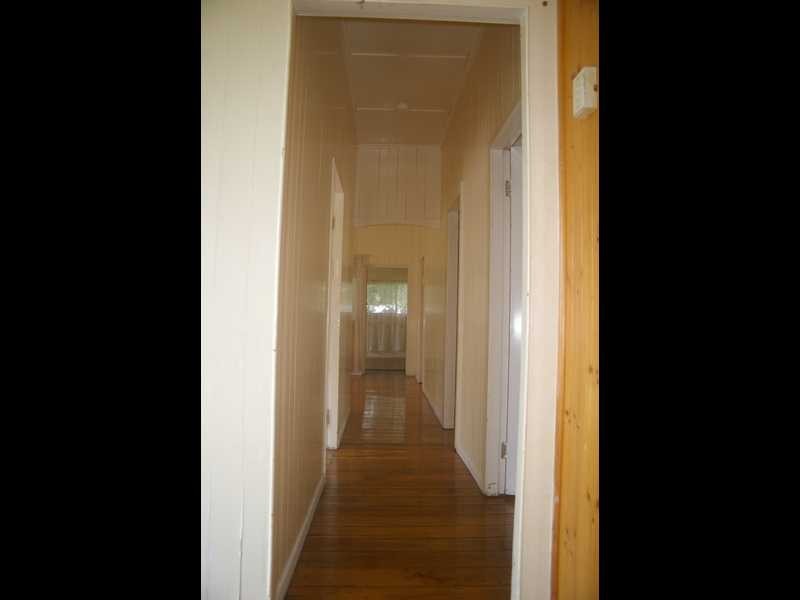 33 Sydney Street, Brassall QLD 4305