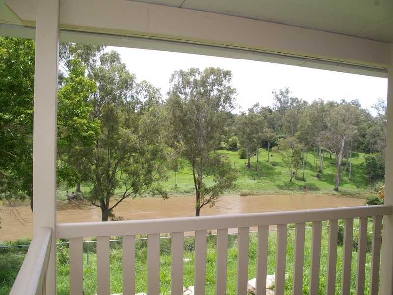 34 Bremer Parade, Basin Pocket QLD 4305