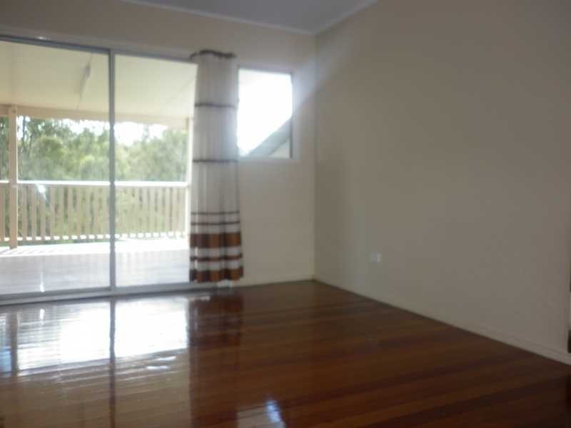 34 Bremer Parade, Basin Pocket QLD 4305