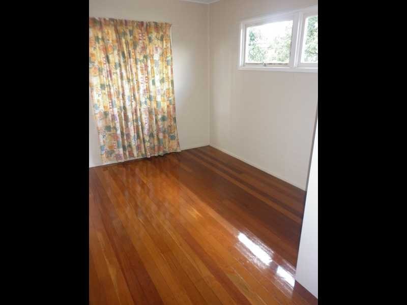 34 Bremer Parade, Basin Pocket QLD 4305