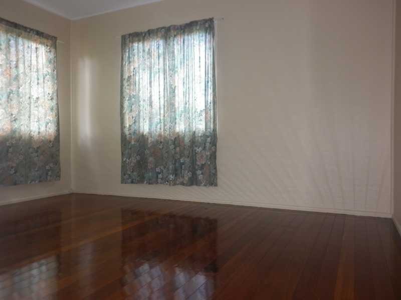 34 Bremer Parade, Basin Pocket QLD 4305