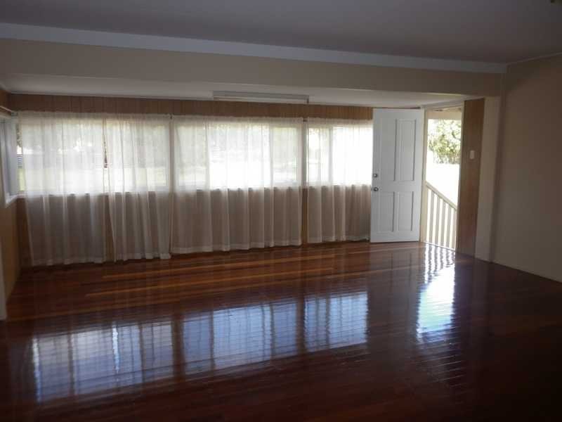 34 Bremer Parade, Basin Pocket QLD 4305