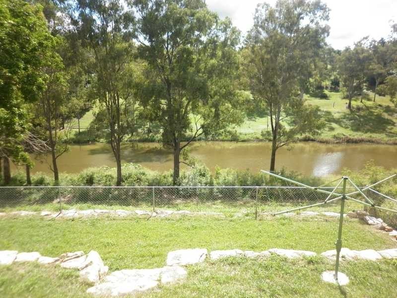 34 Bremer Parade, Basin Pocket QLD 4305