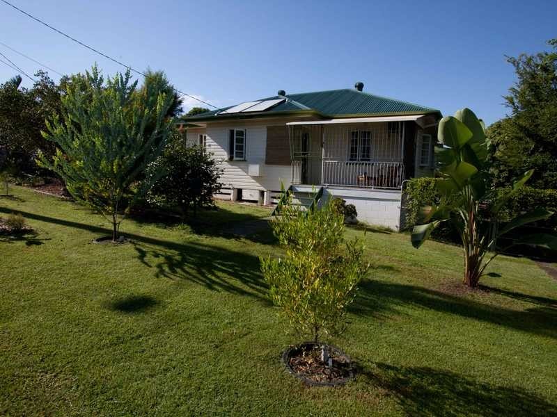 5 Morris Street, Silkstone QLD 4304
