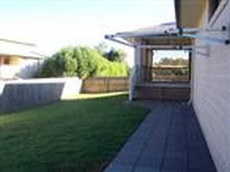 11 Banksia Close, Lowood QLD 4311