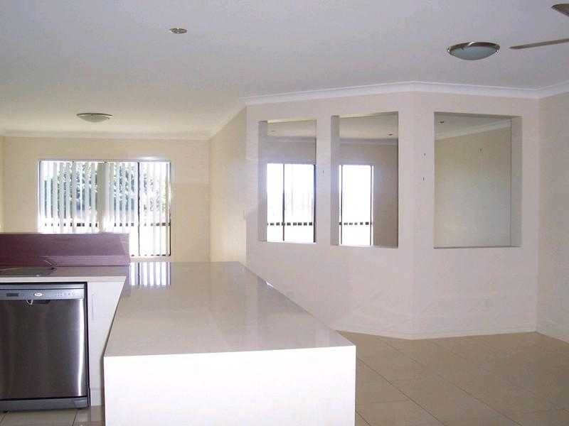 11 Banksia Close, Lowood QLD 4311