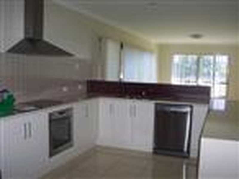 11 Banksia Close, Lowood QLD 4311