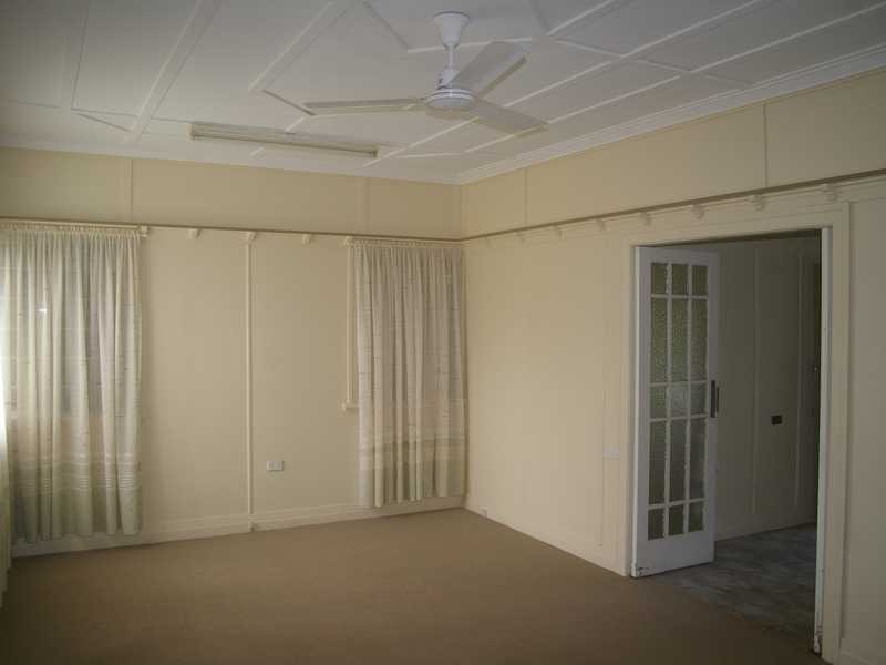3 North Station Road, North Booval QLD 4304