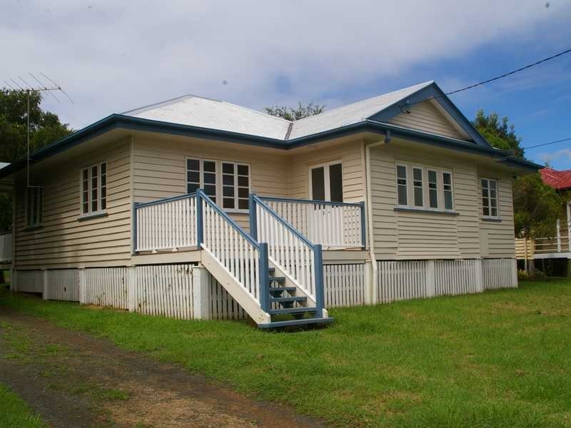 34 Frederick Street, Newtown QLD 4305
