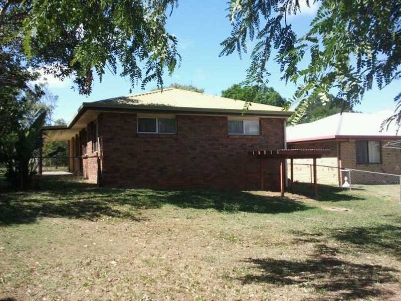 16 Dunns Avenue, Harrisville QLD 4307