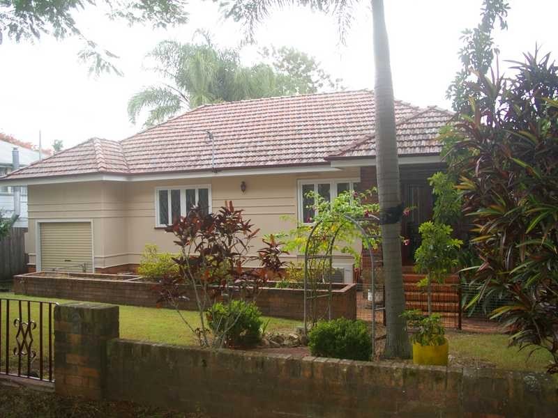 8 York Street, East Ipswich QLD 4305