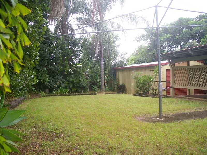 8 York Street, East Ipswich QLD 4305