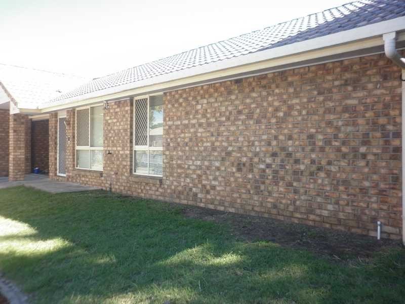 1/1 Brooker Court, Raceview QLD 4305