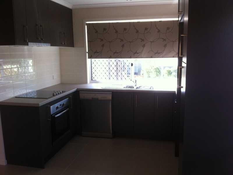 2/6 Denman Street, Leichhardt QLD 4305