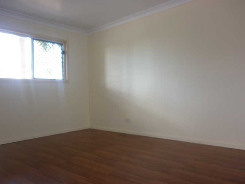 4b Pelican Street, North Ipswich QLD 4305