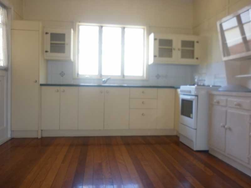 38 Ferret Street, Sadliers Crossing QLD 4305