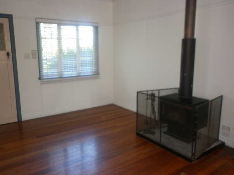 38 Ferret Street, Sadliers Crossing QLD 4305