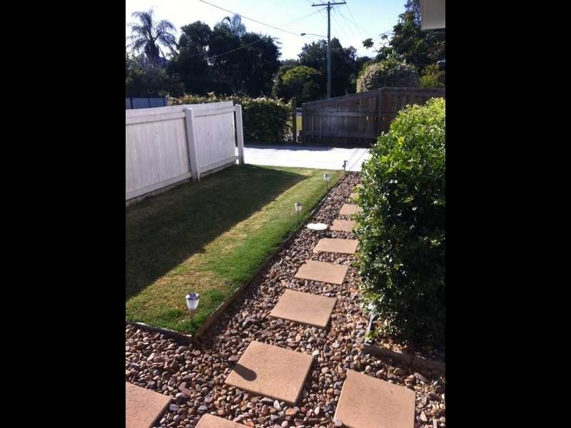 Unit 2/1a Bridge Street, North Booval QLD 4304