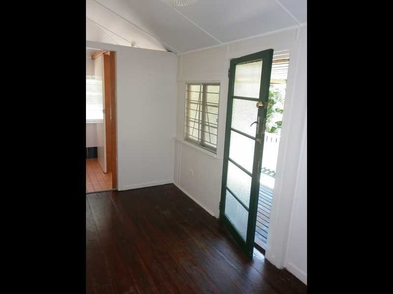 38 Bourke Street, Brassall QLD 4305