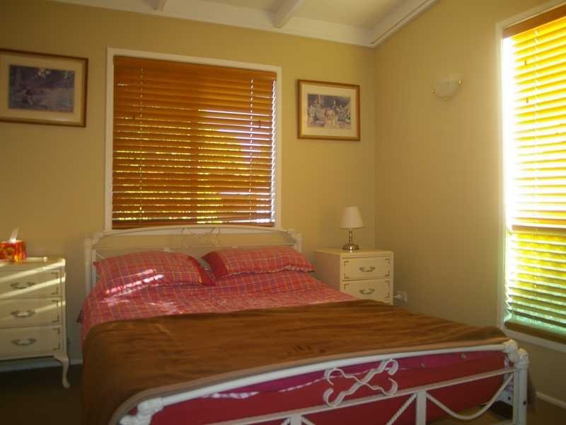 41 Glebe Road, Newtown QLD 4305