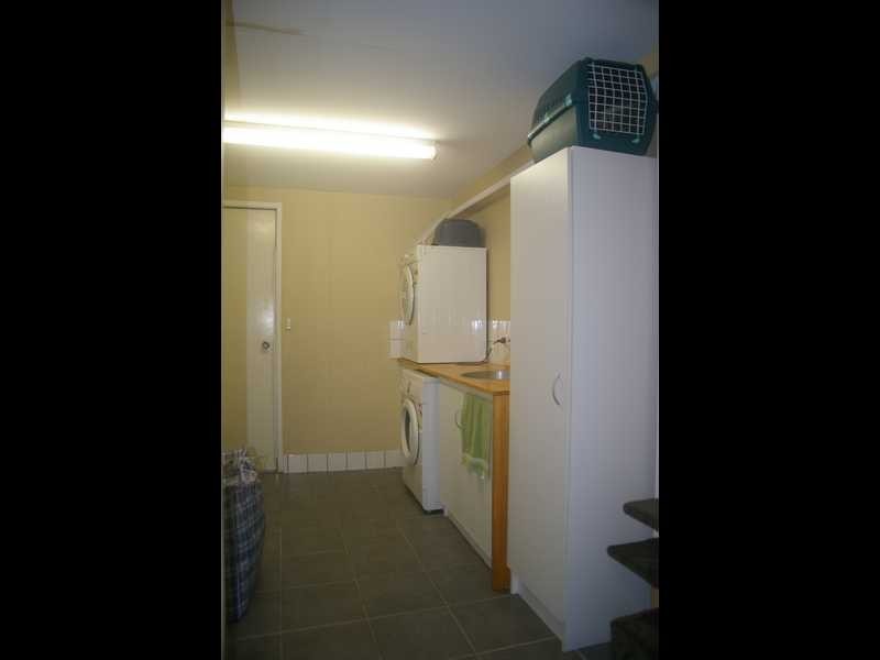 41 Glebe Road, Newtown QLD 4305