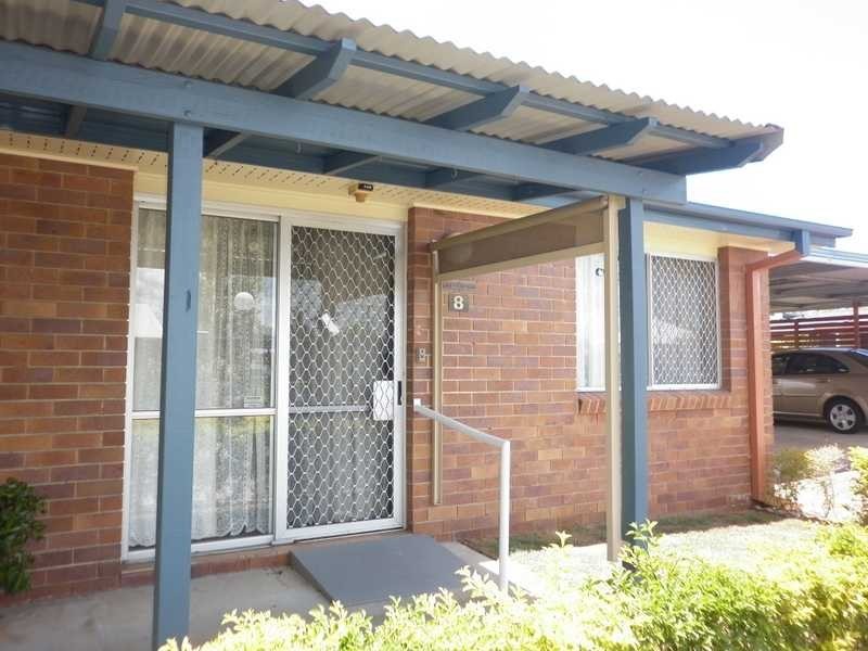 Unit 8/2 Eileen Street, Booval QLD 4304