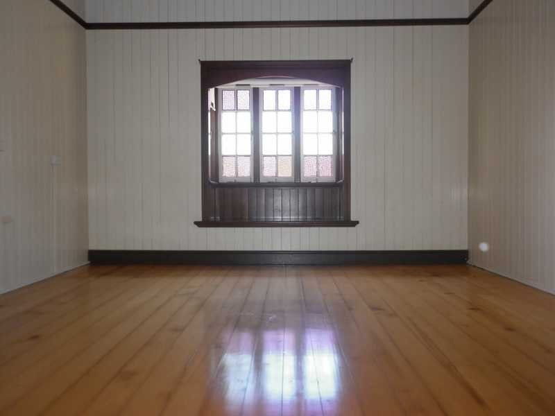 17 Frederick Street, Newtown QLD 4305