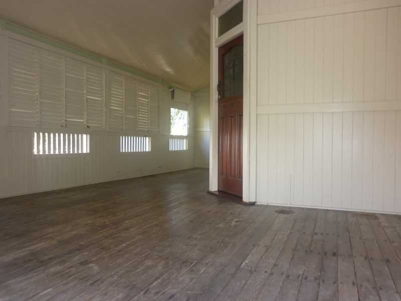 17 Frederick Street, Newtown QLD 4305