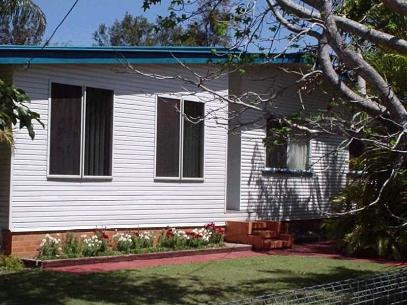 17 Barker Street, Ipswich QLD 4305