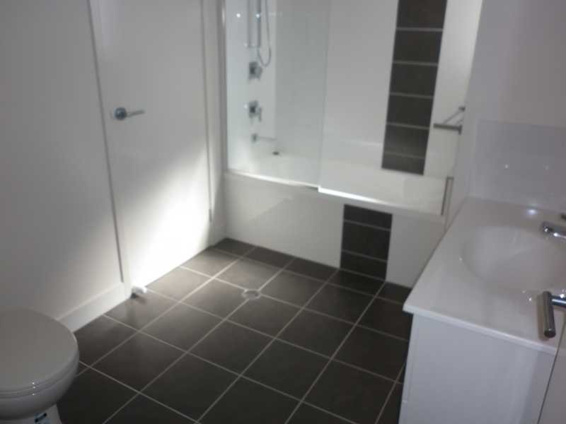 Unit 2/16b Dudleigh Street, Booval QLD 4304