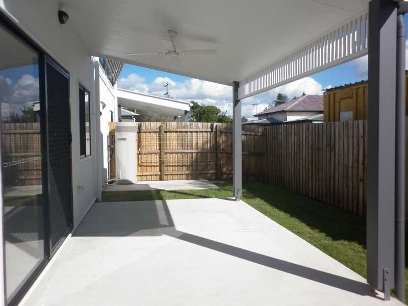 Unit 2/16b Dudleigh Street, Booval QLD 4304