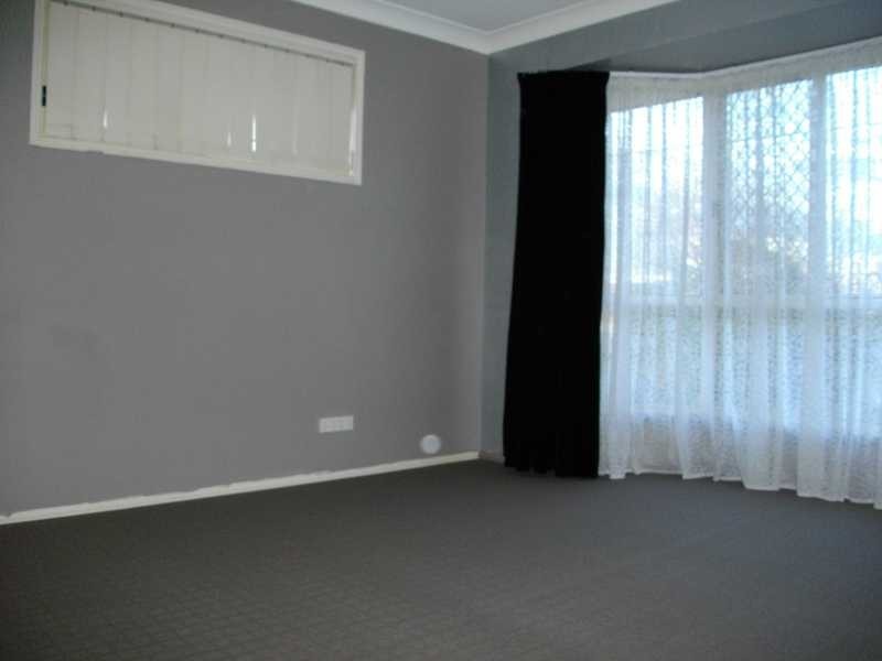 371 South Station Road, Flinders View QLD 4305