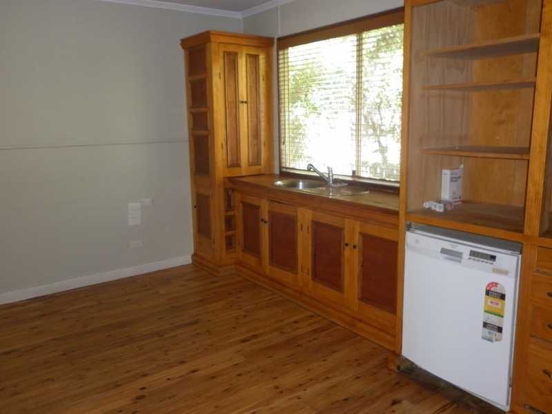 12 Birrell Street, Leichhardt QLD 4305