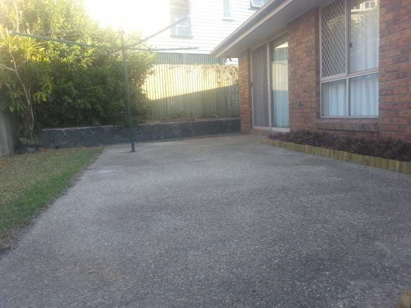 19A Brisbane Road, Dinmore QLD 4303