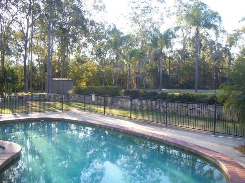 15 Henderson Street, Collingwood Park QLD 4301