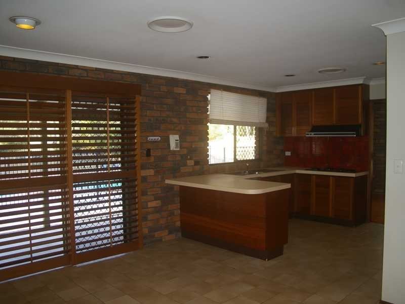 15 Henderson Street, Collingwood Park QLD 4301