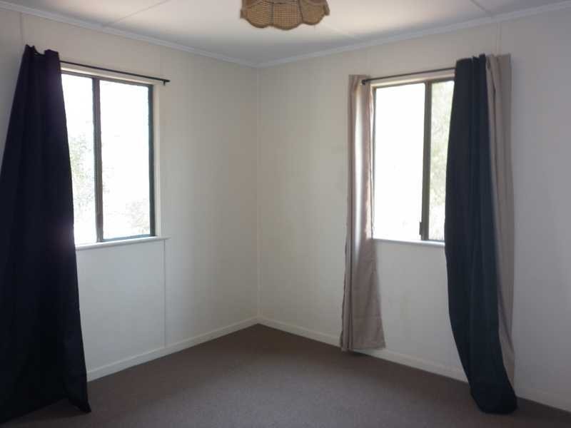 21 Albert Street, North Ipswich QLD 4305