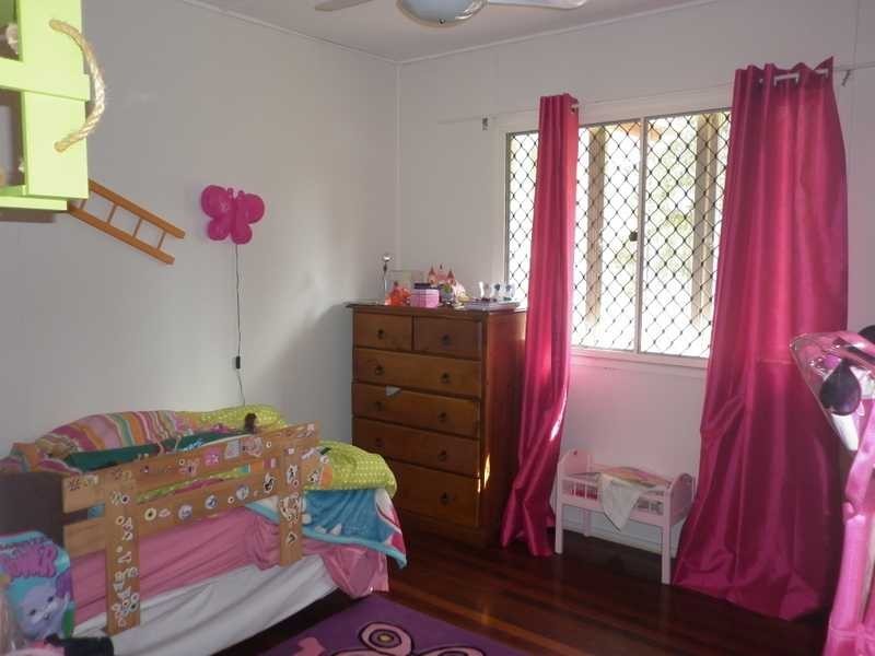 17 Wills Street, Leichhardt QLD 4305
