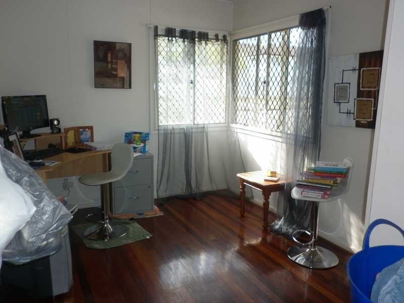 17 Wills Street, Leichhardt QLD 4305