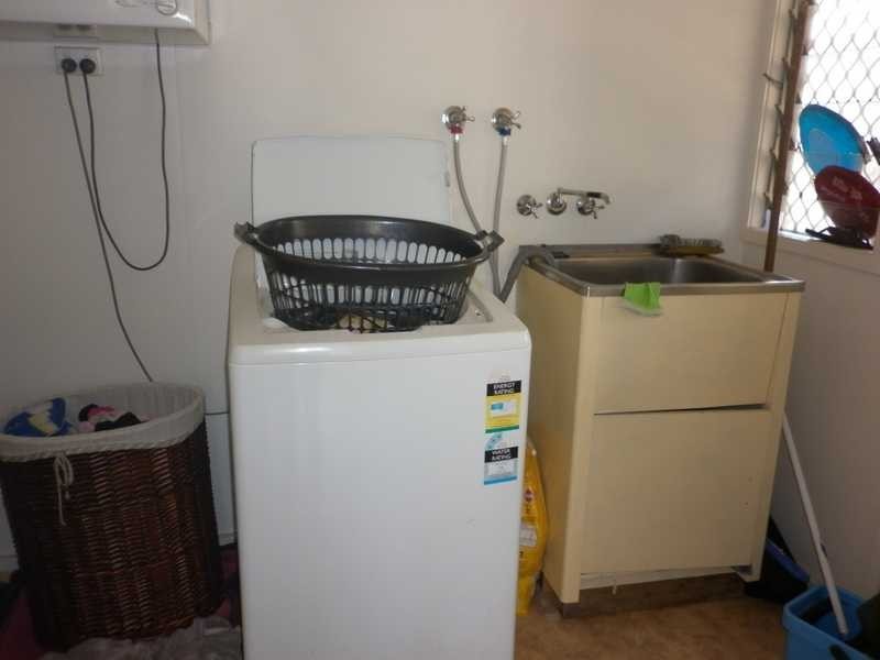 17 Wills Street, Leichhardt QLD 4305