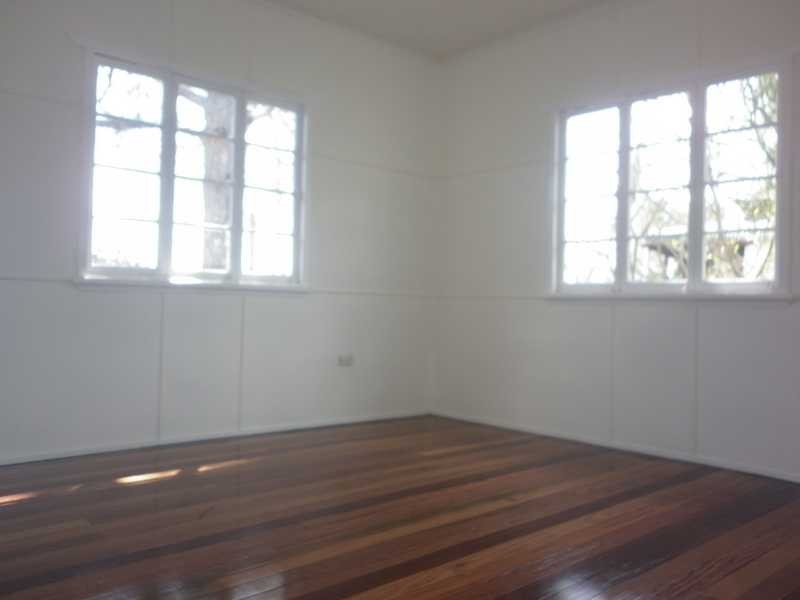 7 Campbell Street, Woodend QLD 4305