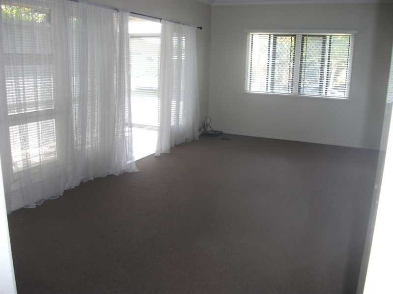 Unit 1/23 Eileen Street, Booval QLD 4304