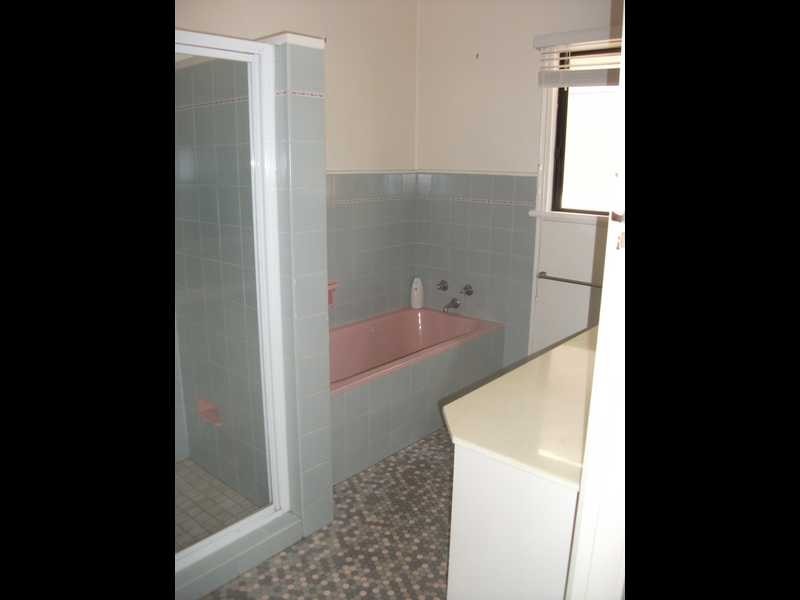 Unit 1/23 Eileen Street, Booval QLD 4304