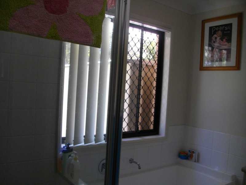 8 Calimon Street, Coalfalls QLD 4305