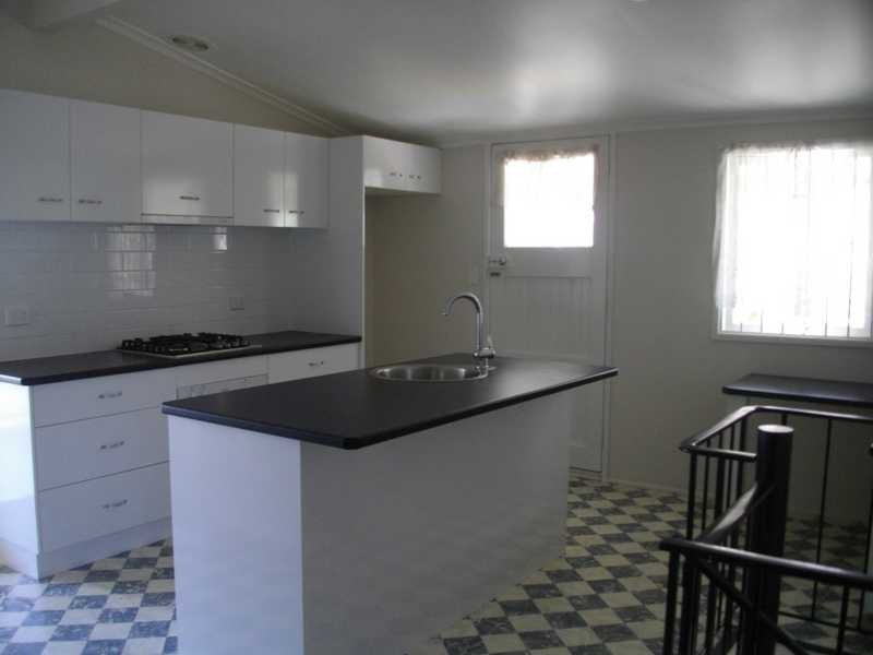 5 Pryde Street, Woodend QLD 4305