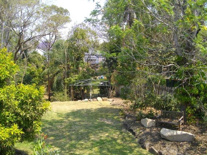 5 Pryde Street, Woodend QLD 4305