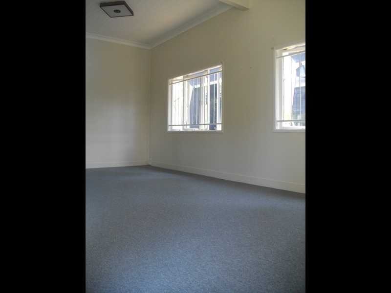 5 Pryde Street, Woodend QLD 4305