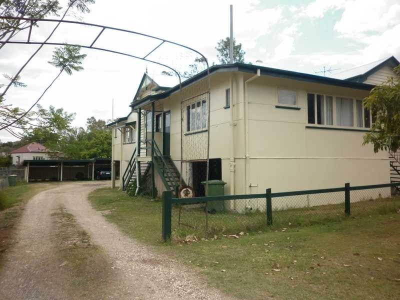 2/113 Thorn Street, Ipswich QLD 4305