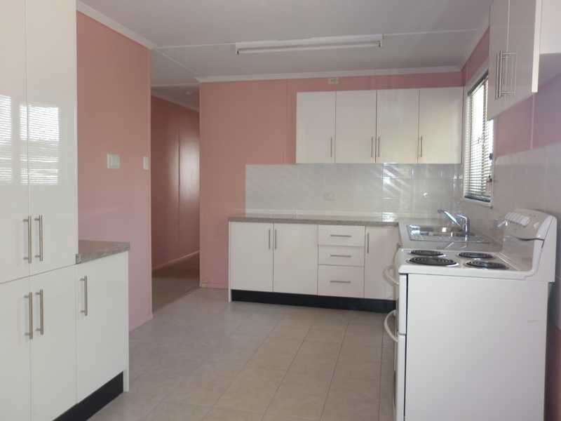 22 Rodney Street, Silkstone QLD 4304