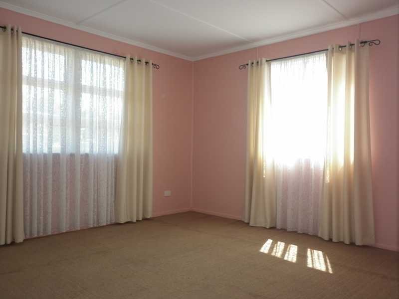 22 Rodney Street, Silkstone QLD 4304